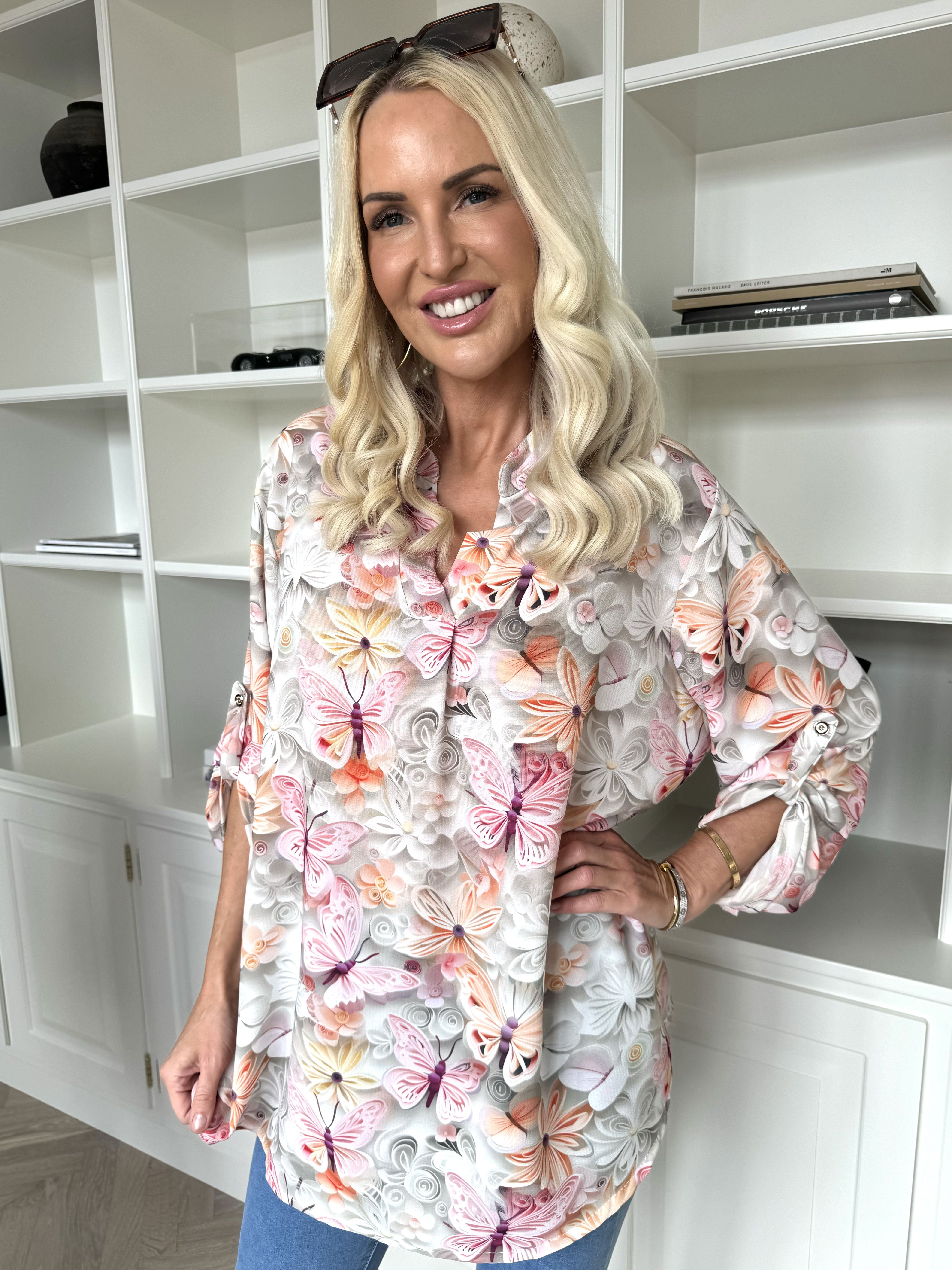 Vanesa Butterfly - Söt tunika i viskos med fjärilsmönster